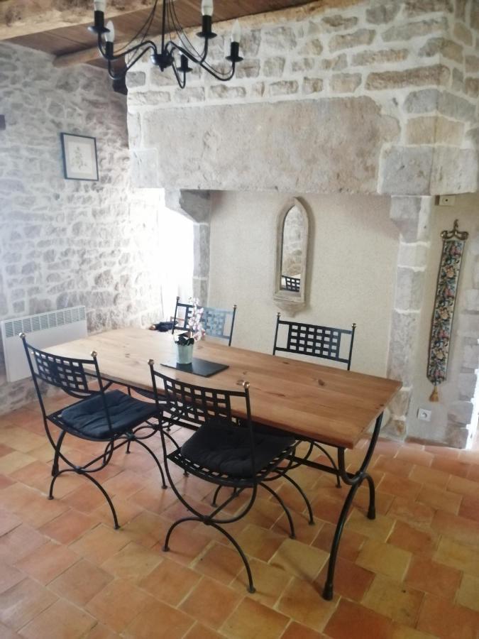 Traditional Stone Cottage Condac Luaran gambar